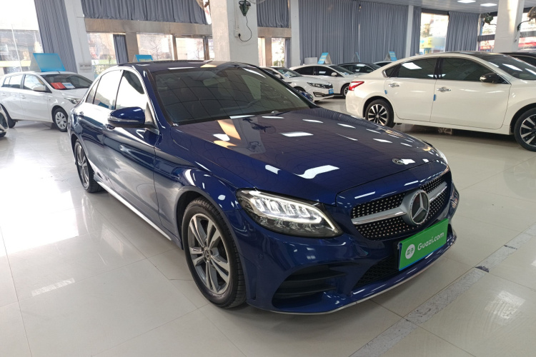 奔驰C级 2019款 C 180 L 时尚型运动版车身外观3