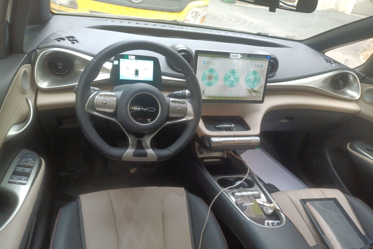 比亚迪 海豚 2025款 420km 自由版中控内饰12