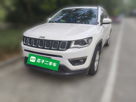 Jeep 指南者 2017款 200T 自动家享版