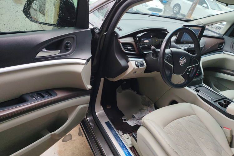 别克GL8 2020款 陆上公务舱 652T 舒适型中控内饰20