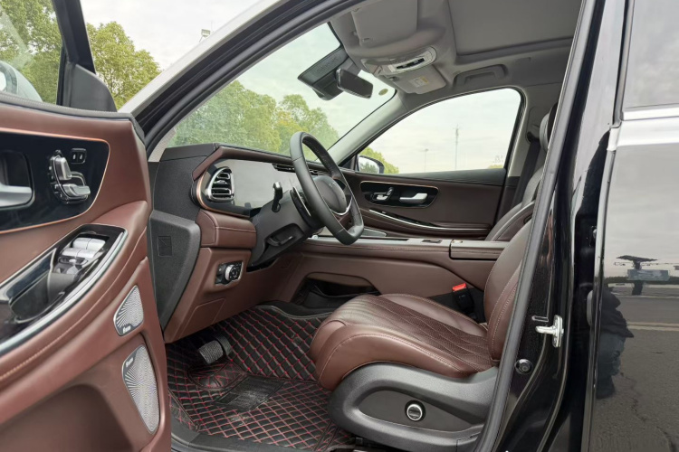 星途揽月 2023款 400T 四驱星尊版 6座中控内饰7002