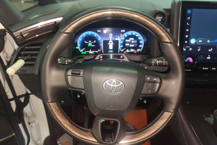 丰田 埃尔法 2024款 双擎 2.5L 尊贵版中控内饰13