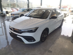 荣威i5 2021款 1.5L CVT铂金版