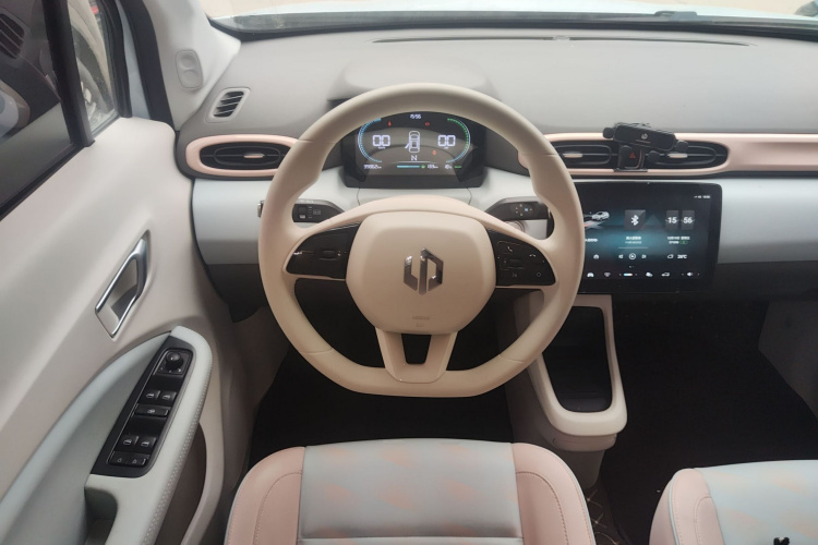 零跑汽车 零跑T03 2023款 310轻享版中控内饰13