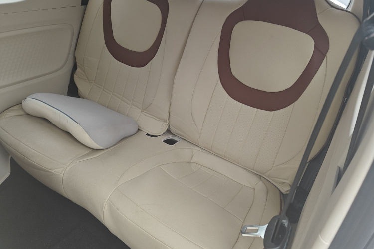 五菱汽车 宏光MINIEV 2024款 第三代 215km 青春版中控内饰21