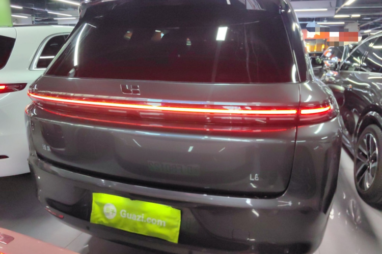 理想汽车 理想L8 2024款 Ultra车身外观6