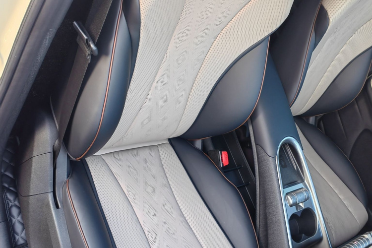 比亚迪 海豚 2024款 荣耀版 420km 时尚版中控内饰7004