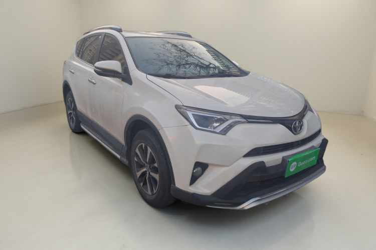 丰田 RAV4荣放 2019款 2.0L CVT两驱舒适版 国VI车身外观3