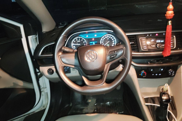 别克 英朗 2015款 15N 手动进取型局部细节13