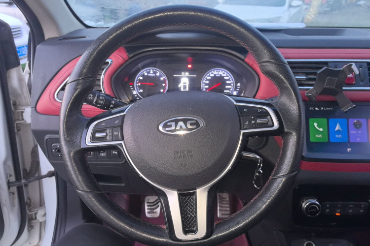 江汽集团 瑞风S2 2018款 智驱版 1.5L 手动豪华智能型中控内饰13