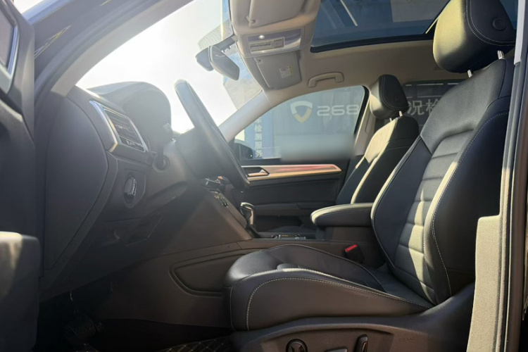 大众 途昂 2020款 改款 330TSI 两驱豪华版中控内饰7004