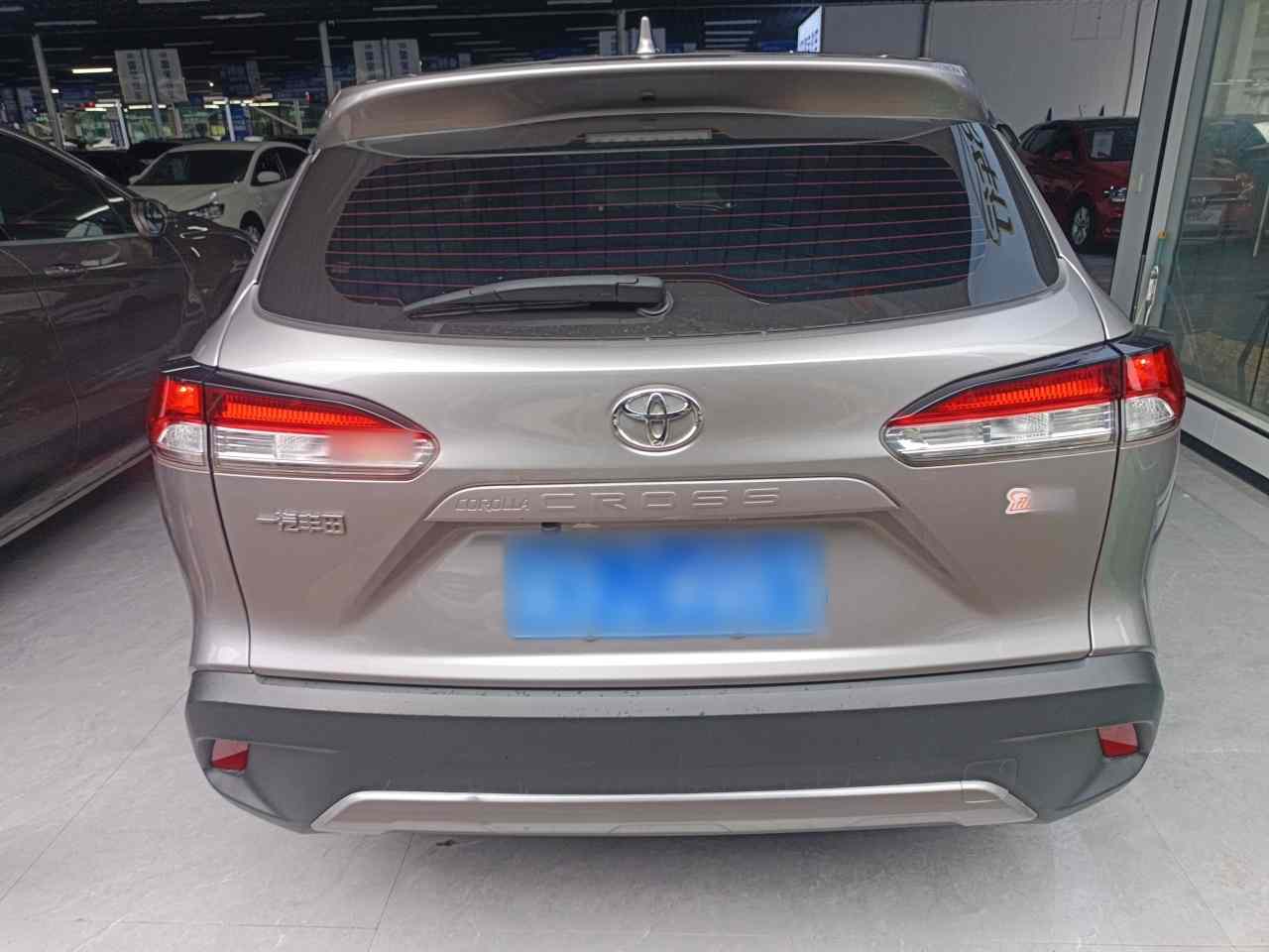 丰田 卡罗拉锐放 2024款 2.0L 先锋版(3)