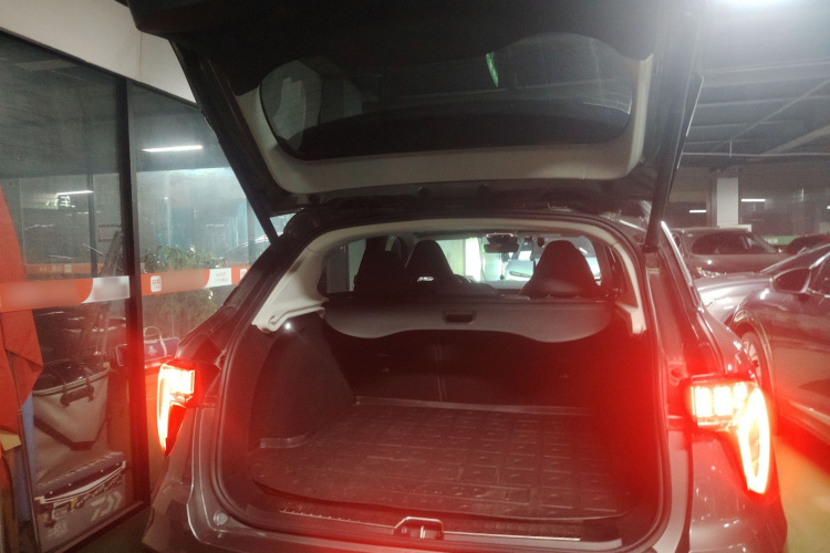 领克01 2021款 2.0TD 两驱型Pro局部细节23