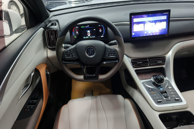 比亚迪 宋Pro新能源 2023款 冠军版 DM-i 71KM领先型中控内饰7004