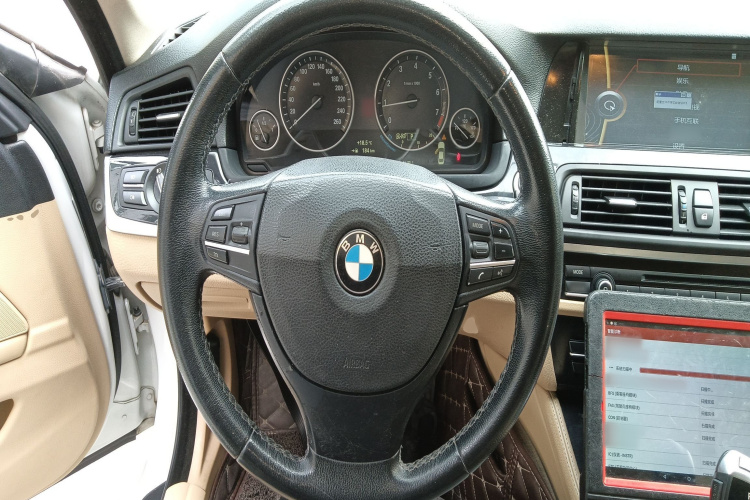 宝马5系 2014款 520Li 典雅型局部细节13