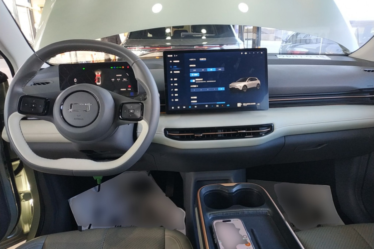 奔腾 悦意03 2025款 565km 臻享版中控内饰12