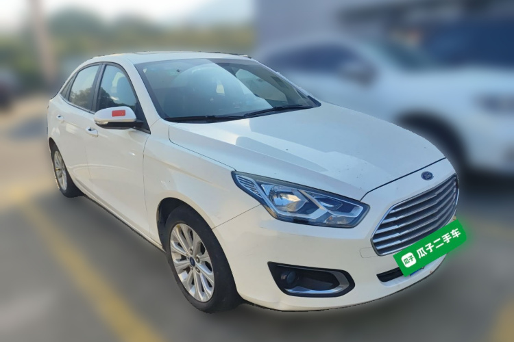 福特 福睿斯 2017款 幸福版 1.5L 自动时尚型车身外观3