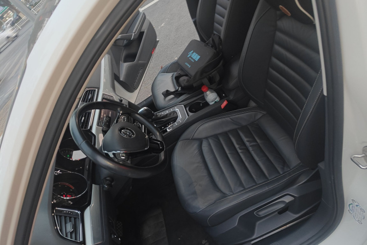 大众 凌渡 2018款 280TSI DSG舒适版中控内饰19
