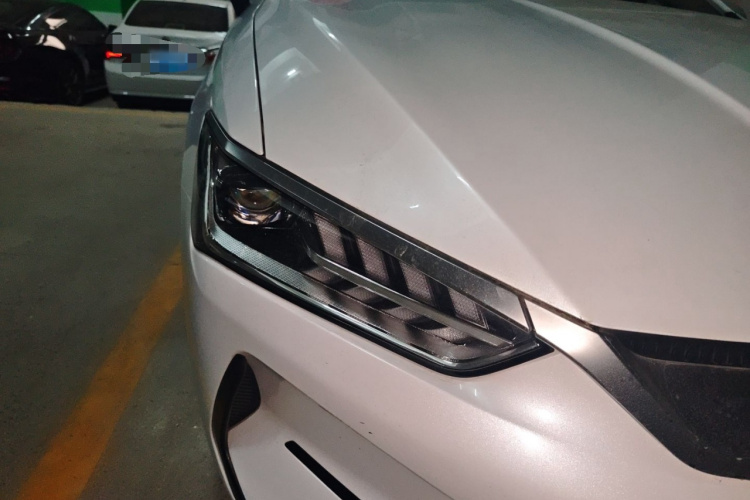 比亚迪 秦PLUS 2021款 EV 400KM 领畅版车身外观6006