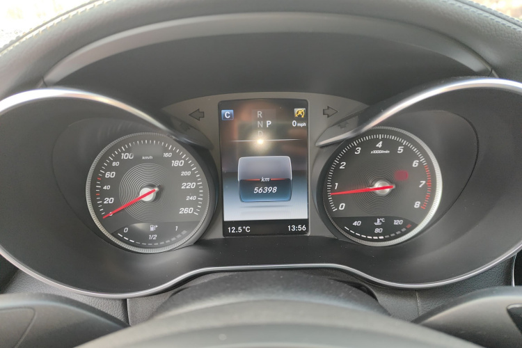 奔驰C级 2017款 改款 C 200 L 运动版局部细节14