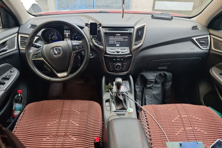 长安CS75 2014款 1.8T 自动精英型 国IV中控内饰12