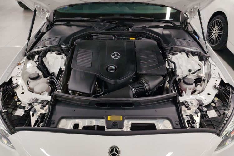 奔驰C级 2023款 C 200 L 运动版局部细节24