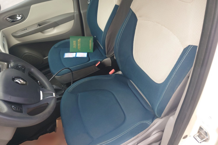 雷诺 卡缤 2015款 1.2T 自动标准版中控内饰19