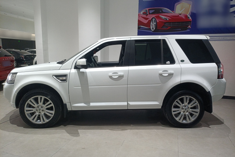 路虎 神行者2 2014款 2.0T Si4 SE汽油版车身外观6003