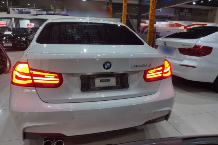 宝马3系 2018款 320Li 领先型M运动套装车身外观6