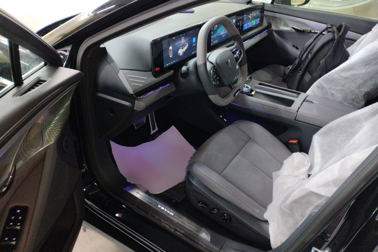 岚图汽车 岚图追光 2024款 PHEV 四驱超长续航行政版中控内饰20