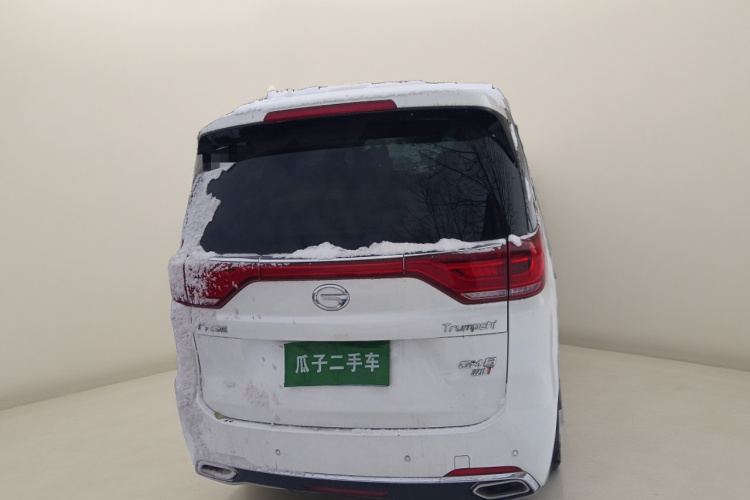 广汽传祺 传祺M8 2018款 320T 尊贵版车身外观6