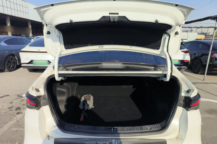 北京汽车 北京EU5 PLUS 2023款 R500 优享版机舱底盘23