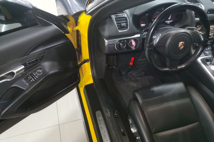 保时捷 2013款 Cayman 2.7L中控内饰7003