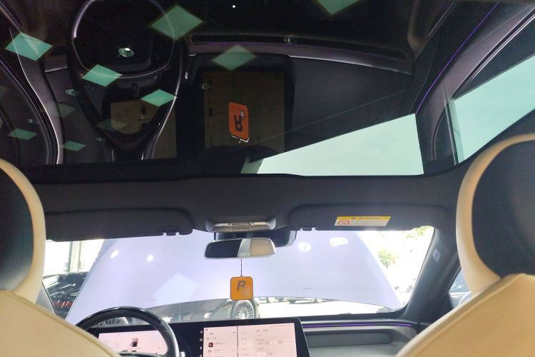 小鹏P7 2022款 480G+局部细节22