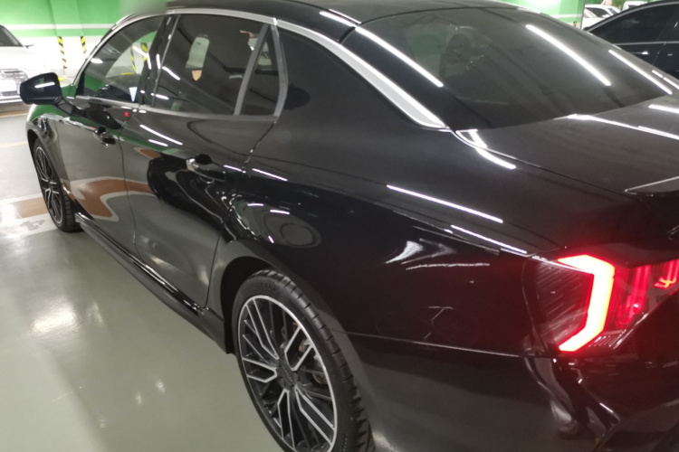 领克03 2025款 2.0TD DCT冠军版Pro车身外观4