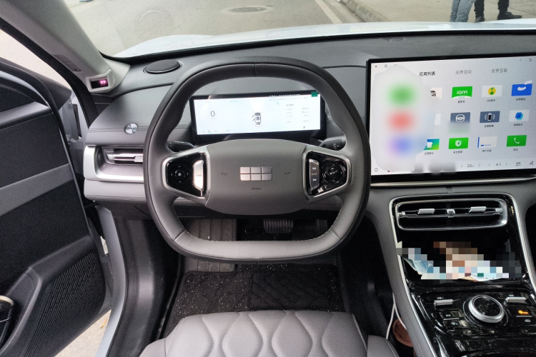 吉利银河 银河A7 2025款 EM-i 70km 豪享版中控内饰13