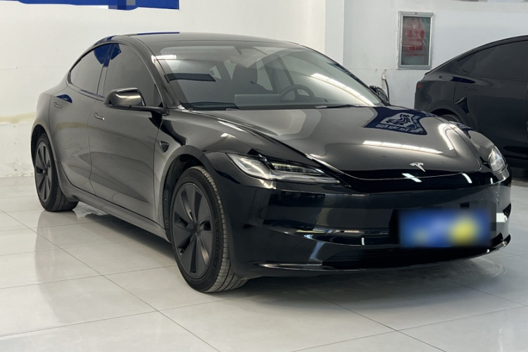 特斯拉 Model 3 2023款 后轮驱动版车身外观6002