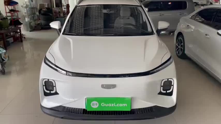 吉利几何E萤火虫 2024款 301km 流光实拍1