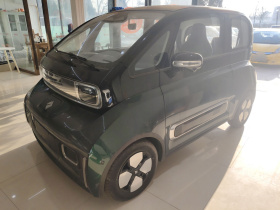 宝骏KiWi EV 2023款 草莓熊限定款 磷酸铁锂