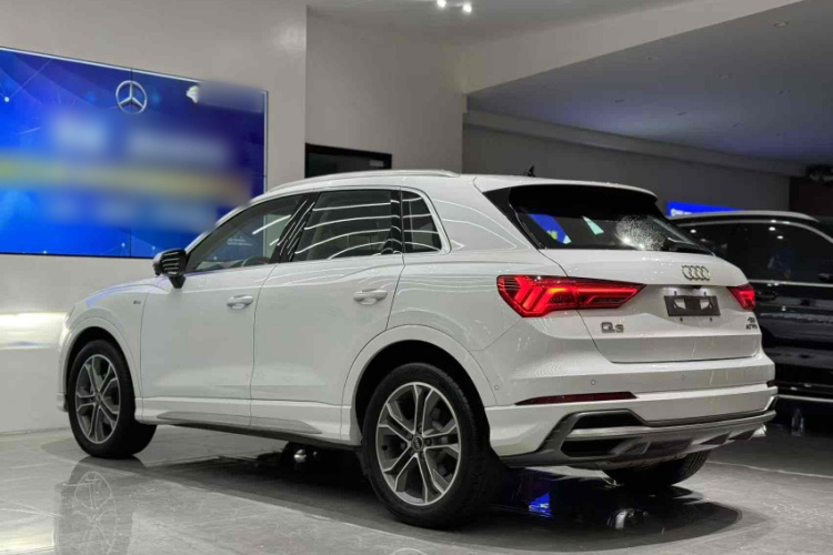 奥迪Q3 2023款 40 TFSI 时尚动感型车身外观6002