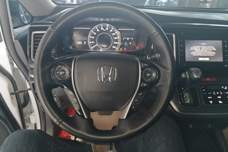 本田 艾力绅 2016款 2.4L 至尊版中控内饰13