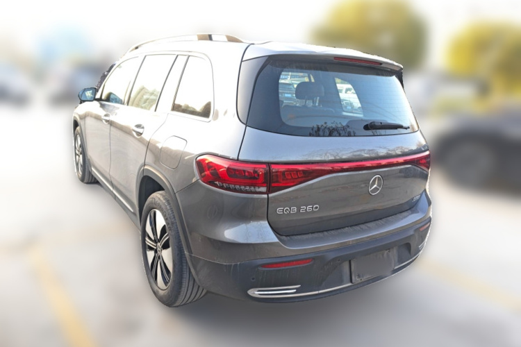 奔驰EQB 2022款 EQB 260车身外观5