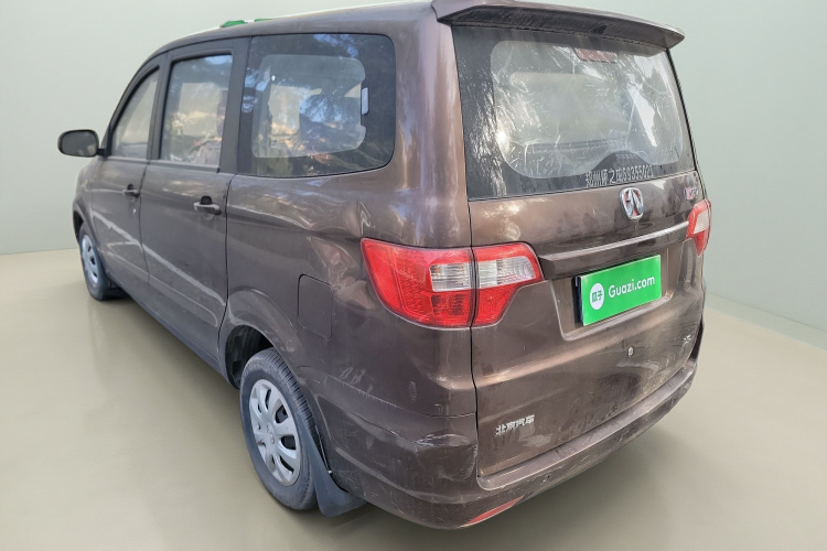 北汽威旺M20 2014款 1.5L实用型BJ415A车身外观5