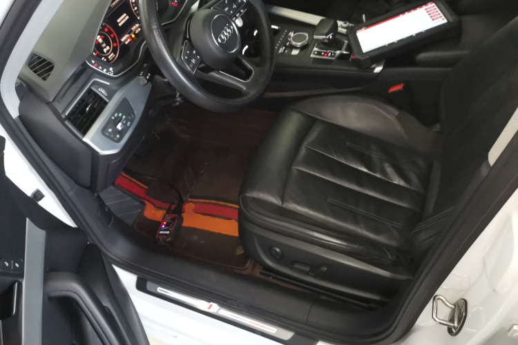 奥迪A4L 2019款 40 TFSI 时尚型 国VI局部细节19