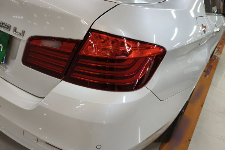 宝马5系 2017款 525Li 领先型车身外观6006