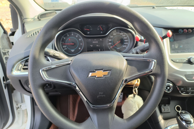 雪佛兰 科鲁兹 2017款 1.5L 自动先锋天窗版中控内饰13