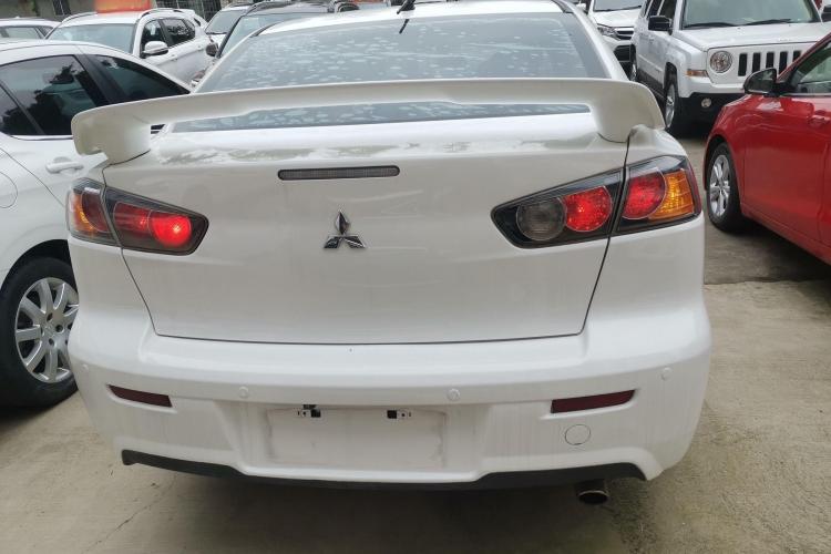 三菱 翼神 2014款 竞速版 1.8L CVT舒适型车身外观6004