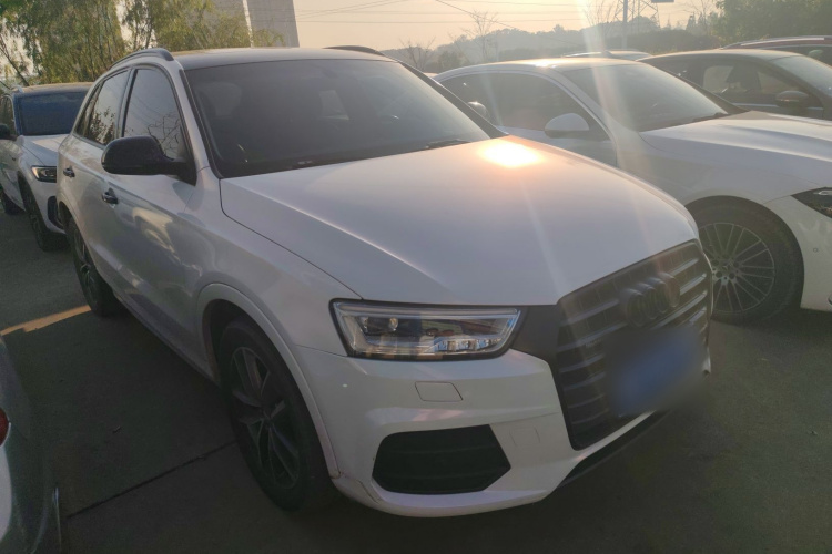 奥迪Q3 2016款 40 TFSI quattro 全时四驱风尚型车身外观6002
