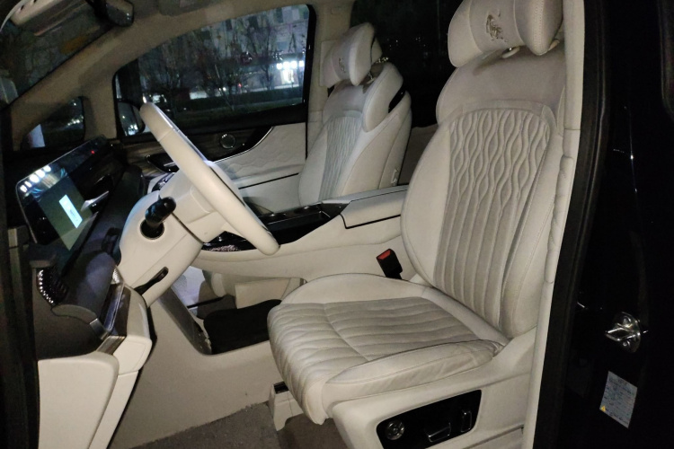 东风风行 星海V9 2024款 1.5TD 200km 青云梯系列 尊贵型局部细节19