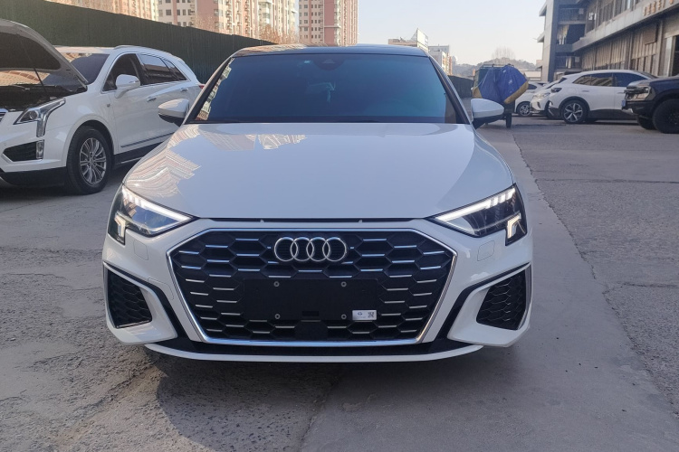 奥迪A3 2021款 Sportback 35 TFSI 时尚运动型车身外观6001